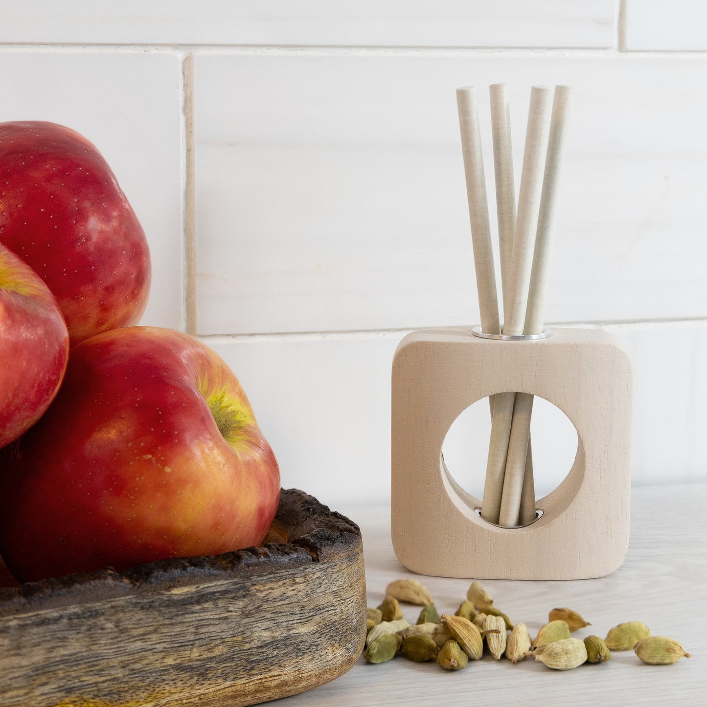 Enviroscent - Stix & Stand - Honey Crisp Apple + Cardamon